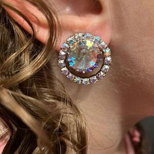 Stunning Swarovski Rhinestone Earring!!